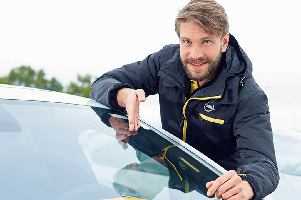 Asistenční služby na 1 rok za zvýhodněnou cenu. Roční prodloužená asistence